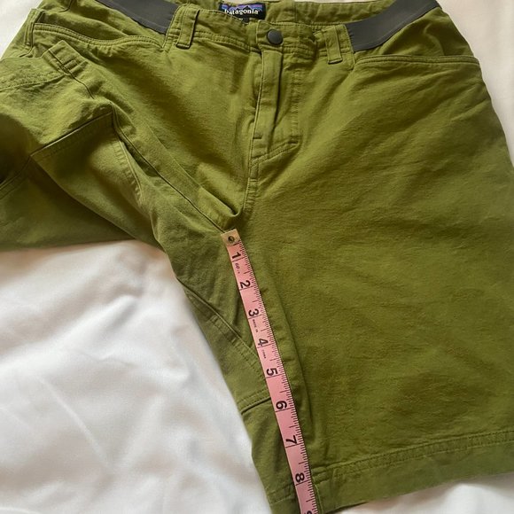 Patagonia Venga Rock Shorts (Green) - Picture 5 of 5